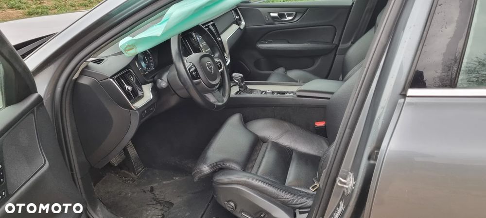 Volvo V60 D3 Geartronic Momentum Pro - 9
