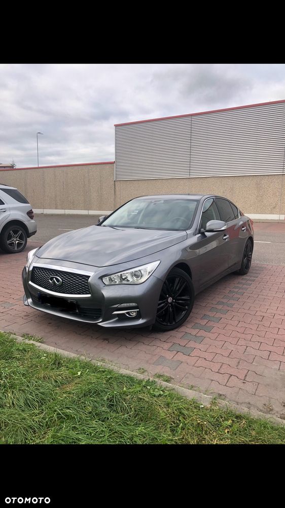 Infiniti Q50