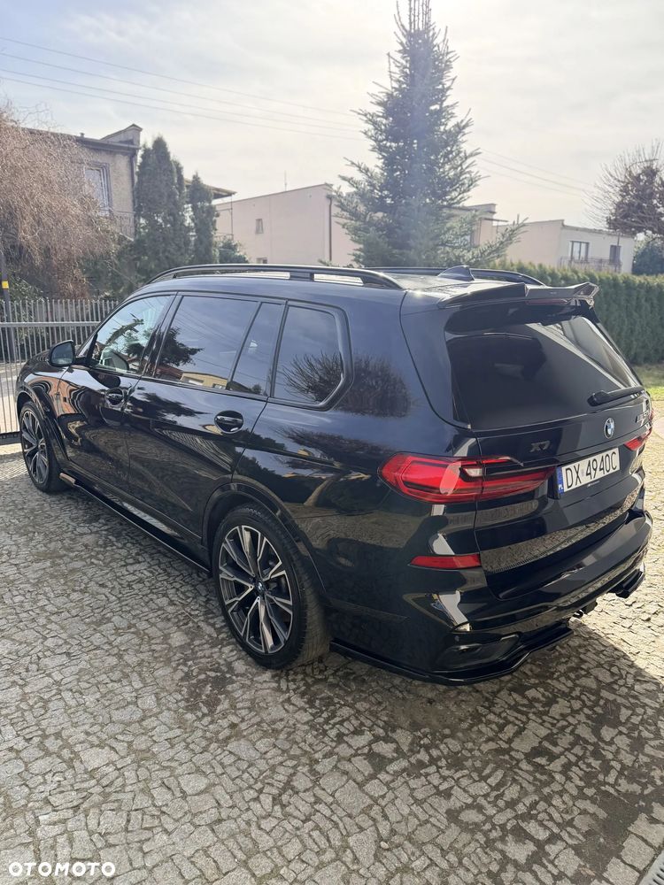 BMW X7 M50i - 8