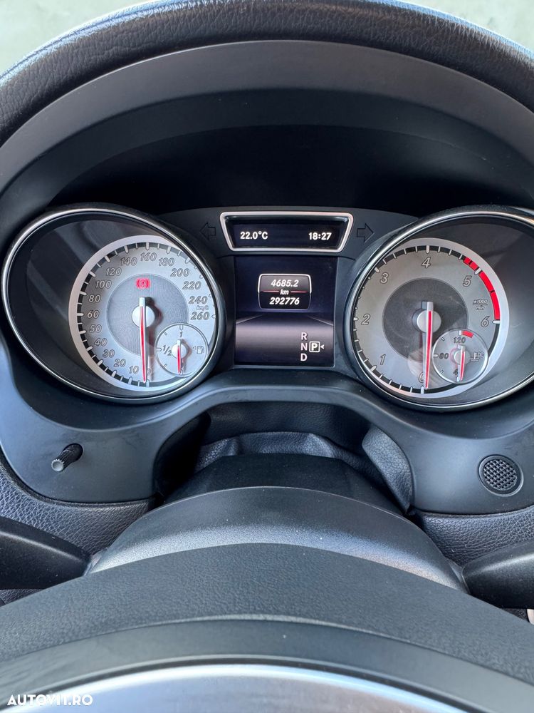 Mercedes-Benz CLA 220 - 7