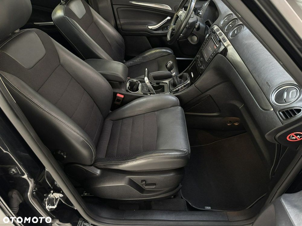 Ford S-Max 2.0 TDCi DPF Titanium X - 19