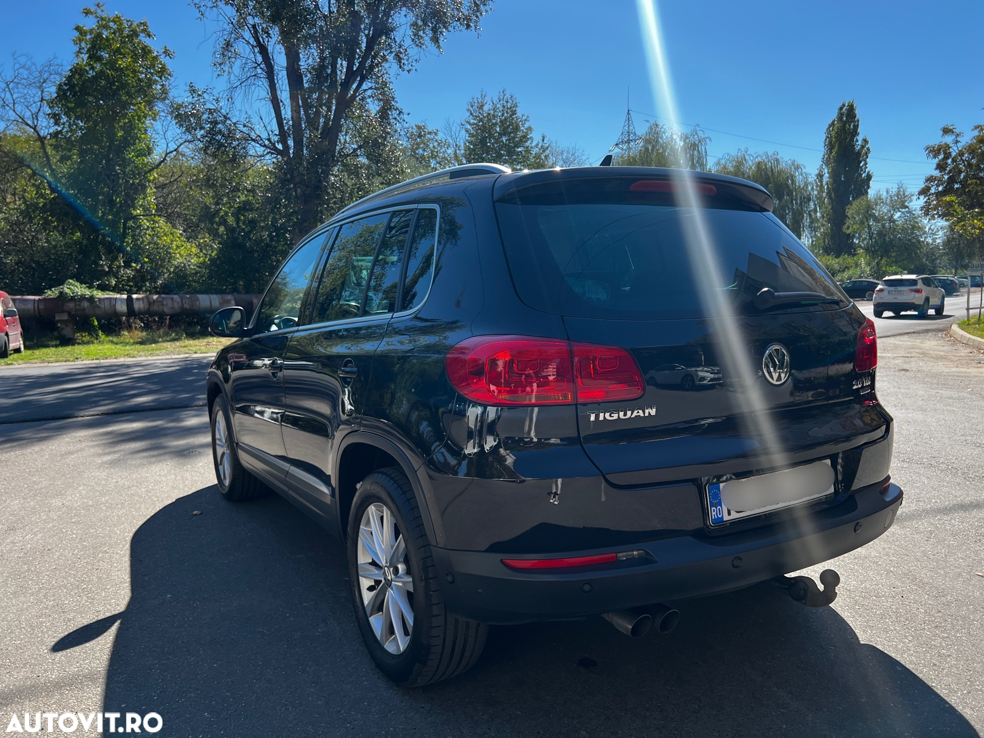 Volkswagen Tiguan 2.0 TDI 4Motion DSG Sport & Style - 4