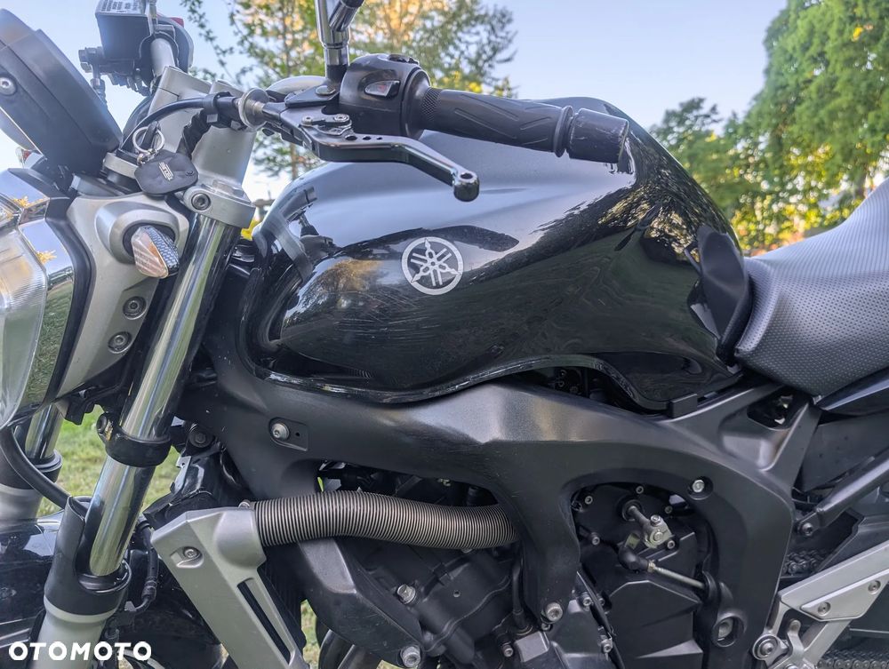 Yamaha FZ6 - 8