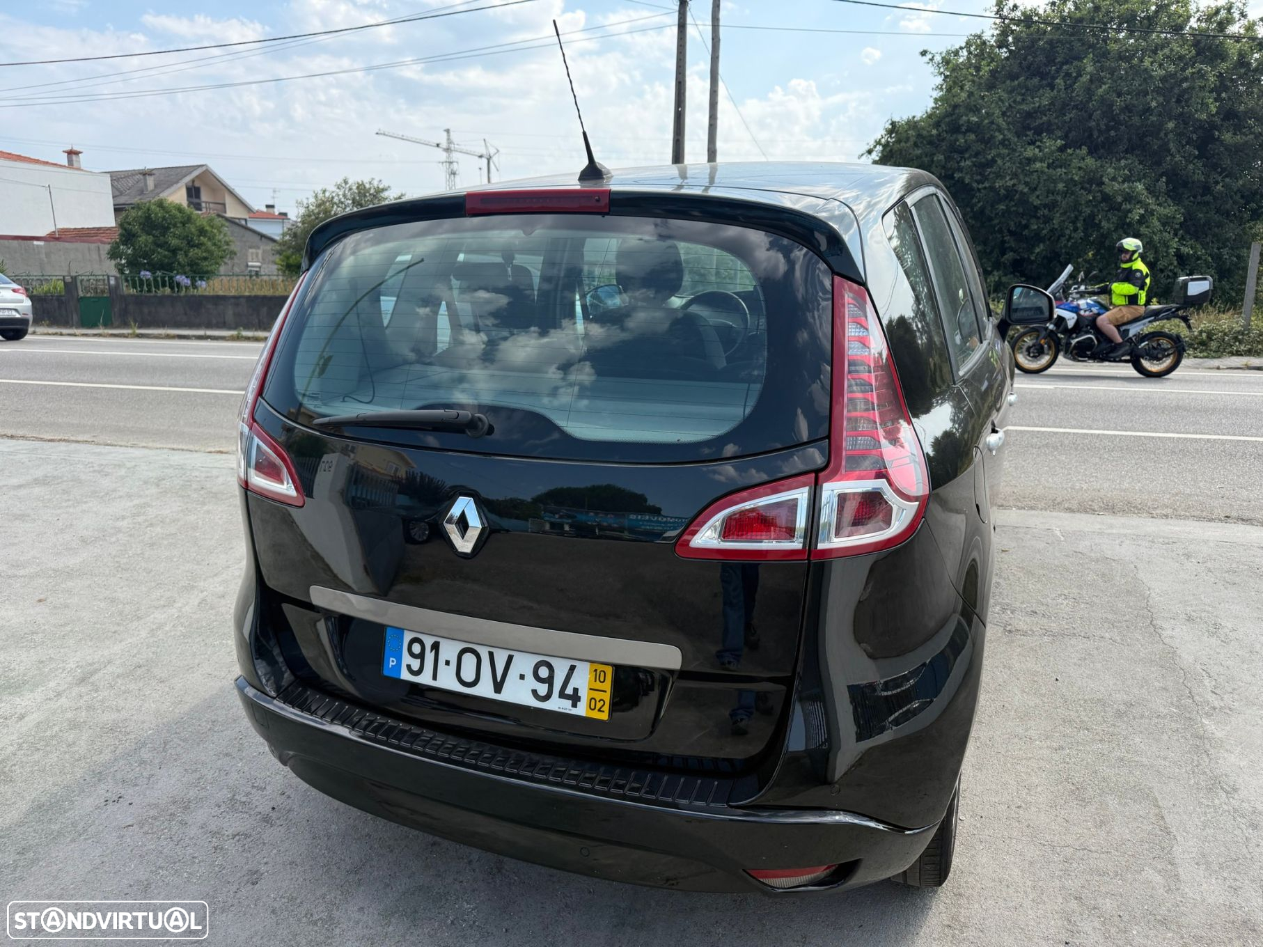 Renault Scénic 1.5 dCi Dynamique S - 4