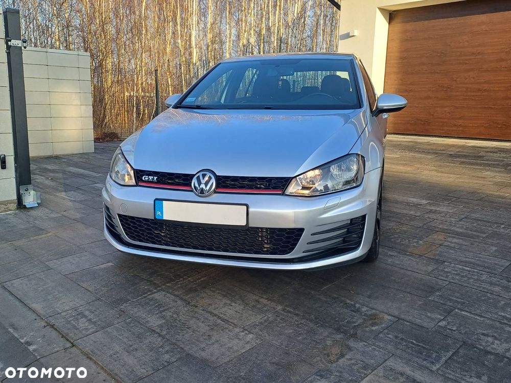 Volkswagen Golf GTI BlueMotion Technology DSG - 1