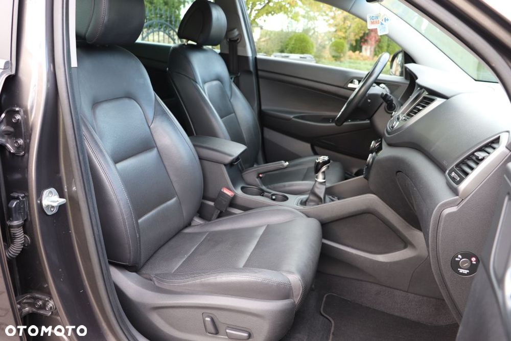 Hyundai Tucson 1.7 CRDI BlueDrive Style 2WD - 8