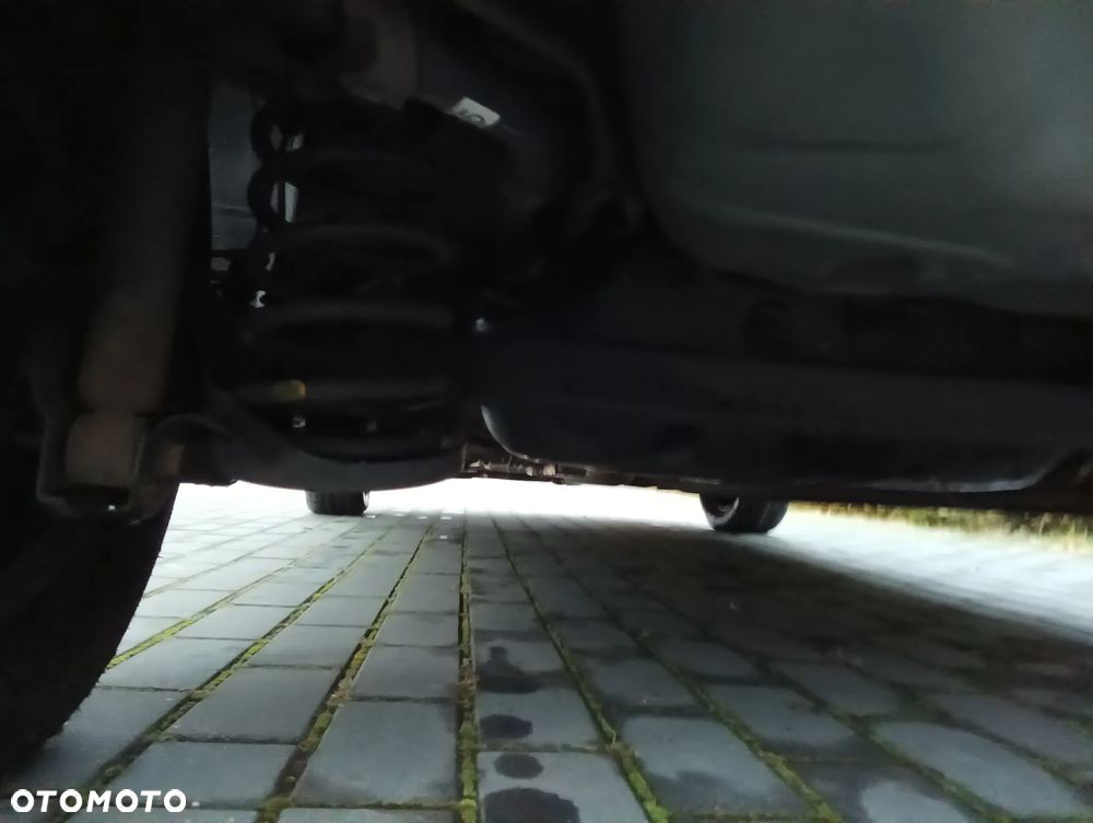 Toyota Yaris 1.33 VVT-i Cool - 21