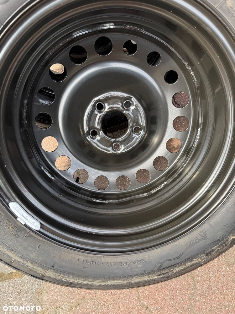 Zimowe koła stalowe 17 Ford Kuga - Dunlop Winter Sport 5 SUV 225/65 R17 - 13