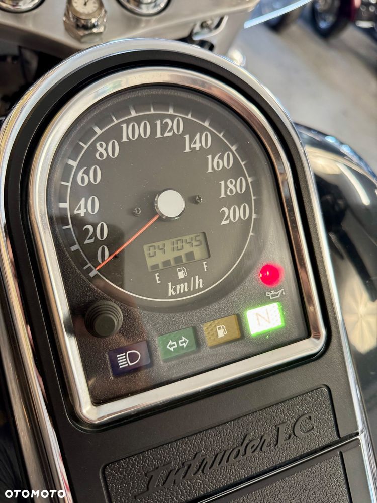 Suzuki VL 1500 Intruder LC - Boulevard C90 - 9