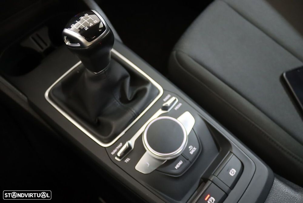 Audi Q2 30 TFSI - 29