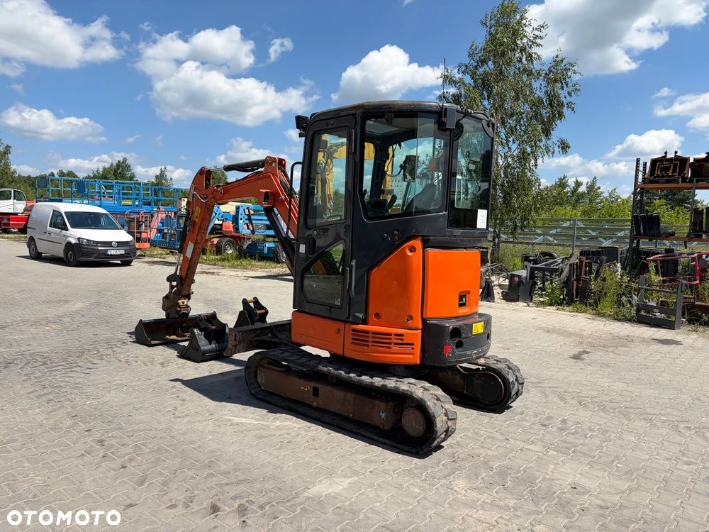 Hitachi ZX 26U-5A Minikoparka + trzy łyżki - 2