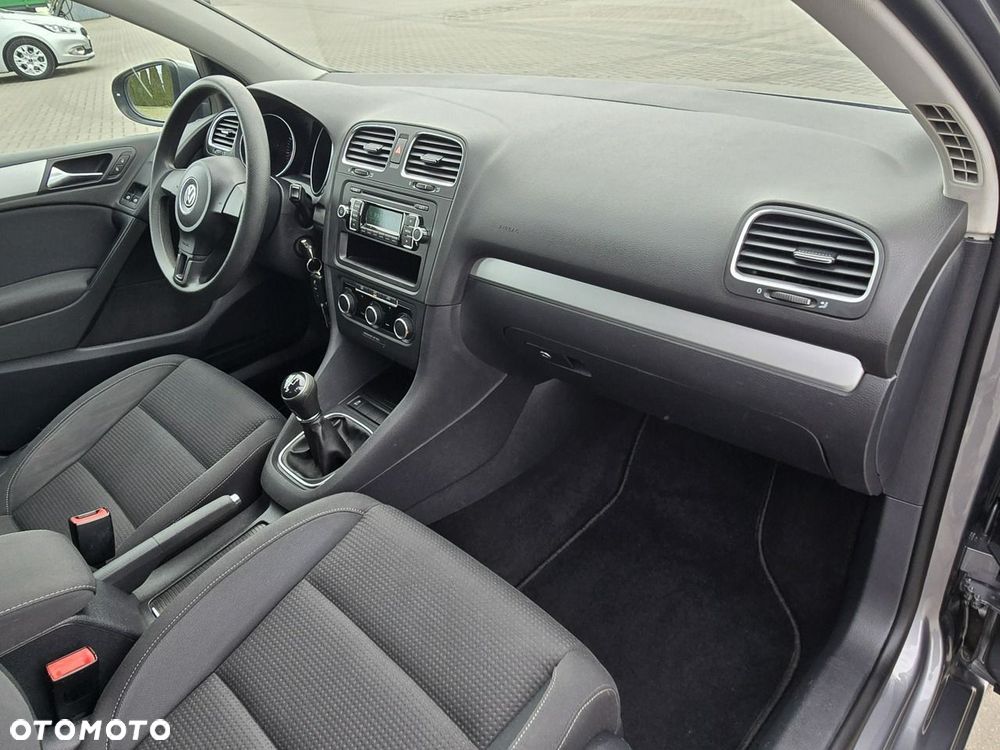 Volkswagen Golf - 20