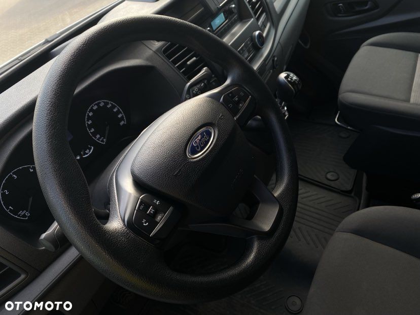 Ford Transit - 18