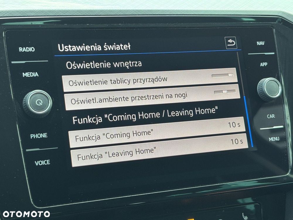 Volkswagen Passat Variant 2.0 TDI SCR Elegance DSG - 34