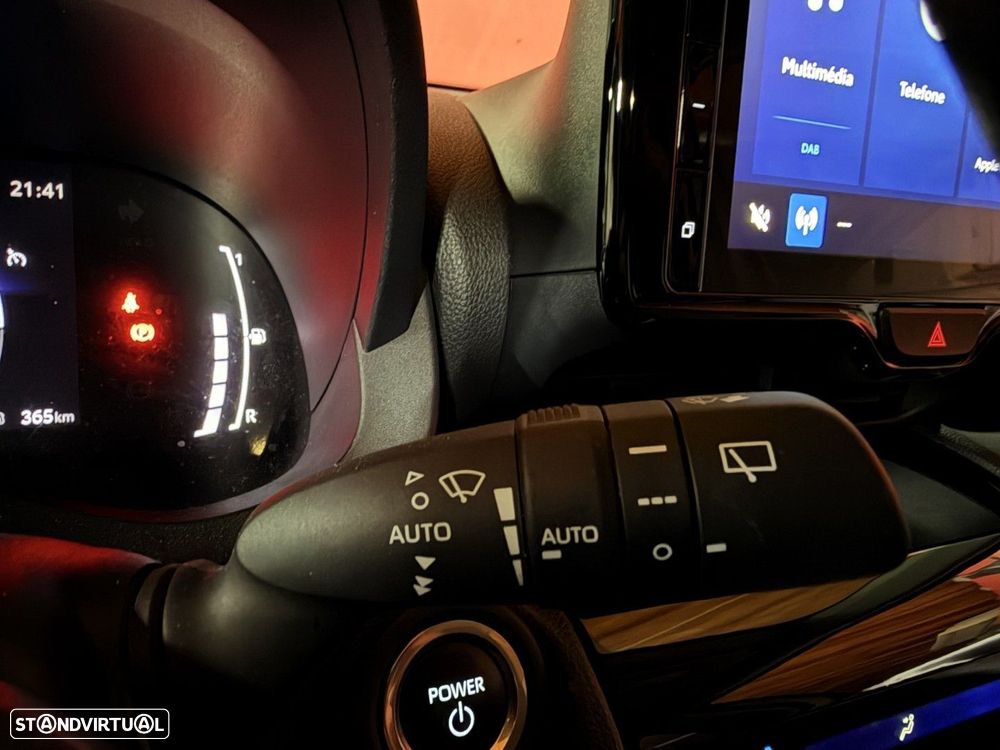 Toyota Yaris Cross 1.5 HDF Comfort Plus - 18