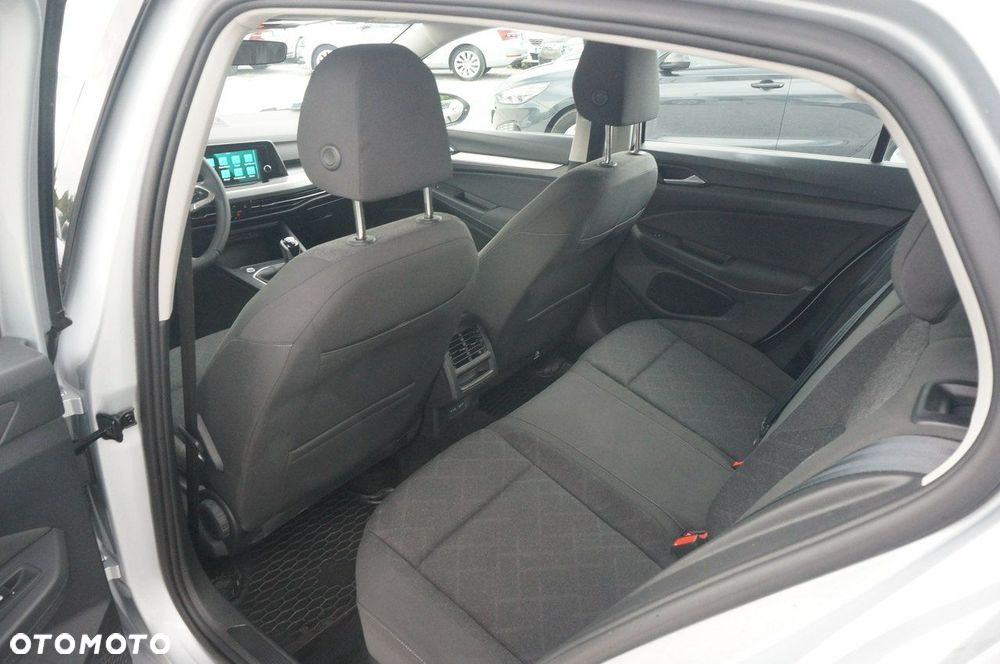 Volkswagen Golf VIII 2.0 TDI Life - 23