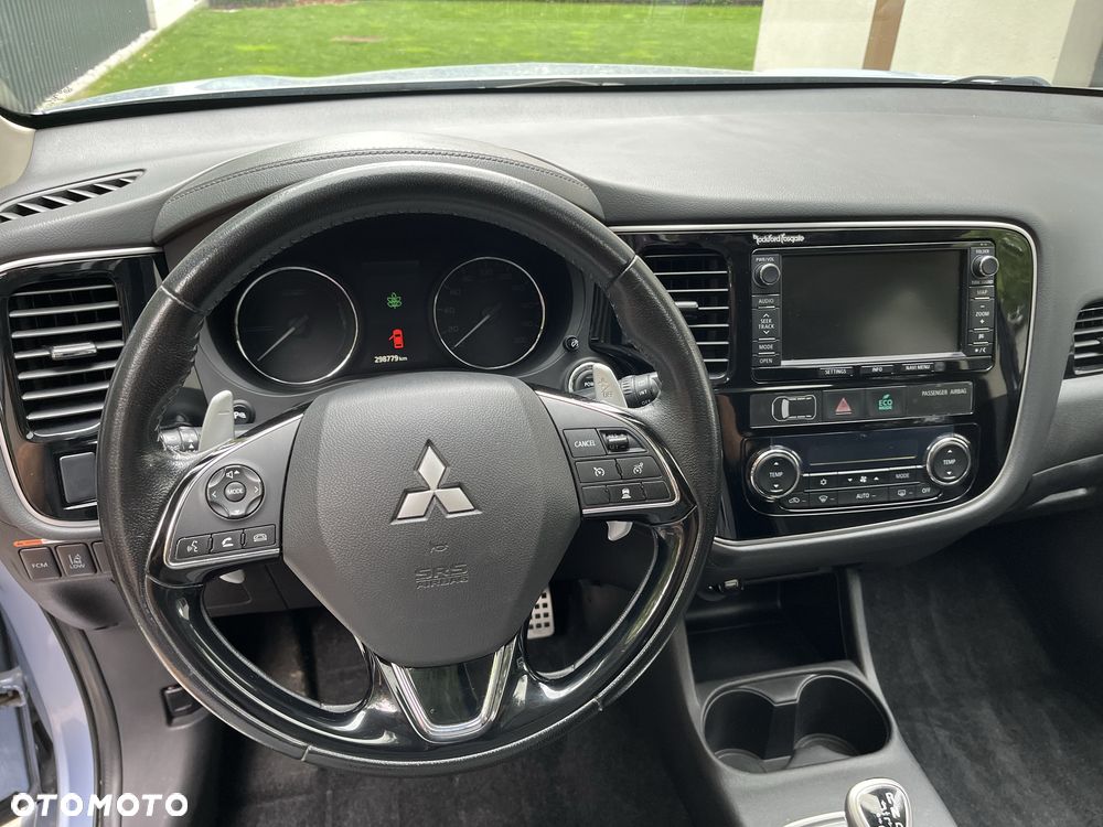 Mitsubishi Outlander - 5