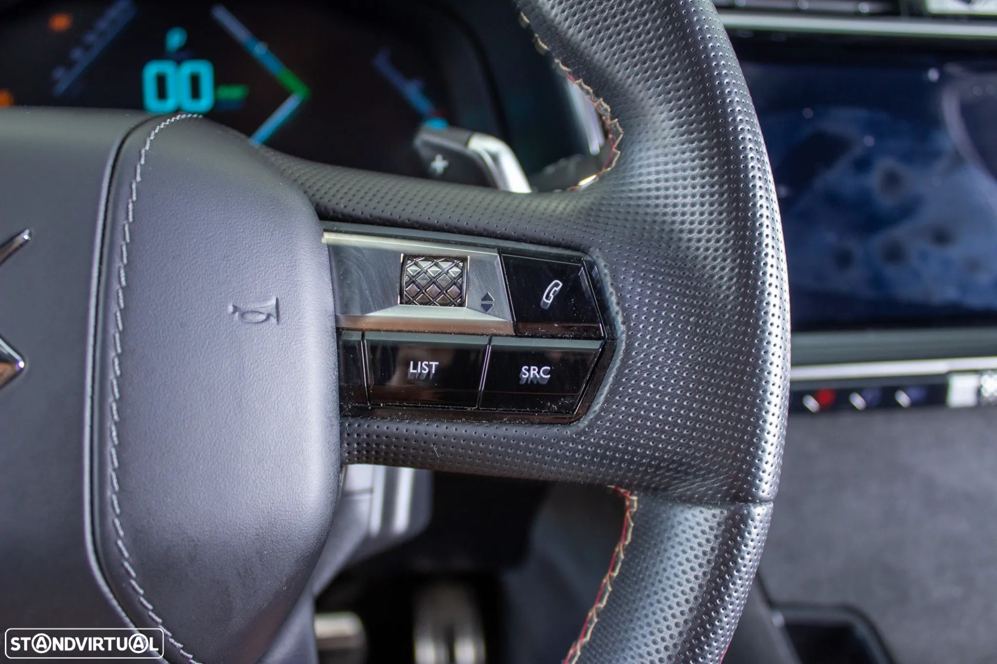 DS DS7 Crossback E-Tense Performance Line+ EAT8 - 11