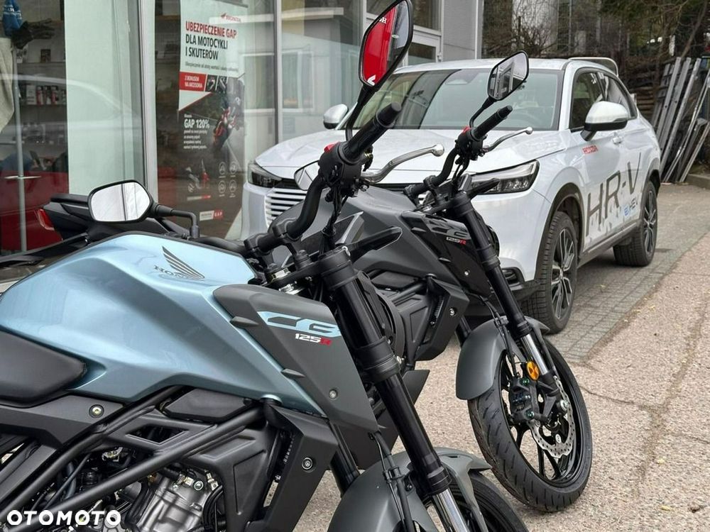 Honda CB - 8