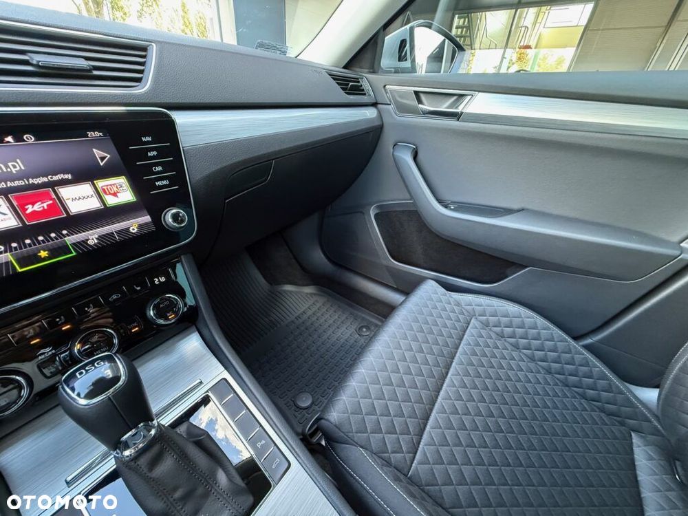 Skoda Superb 1.5 TSI Ambition DSG - 32