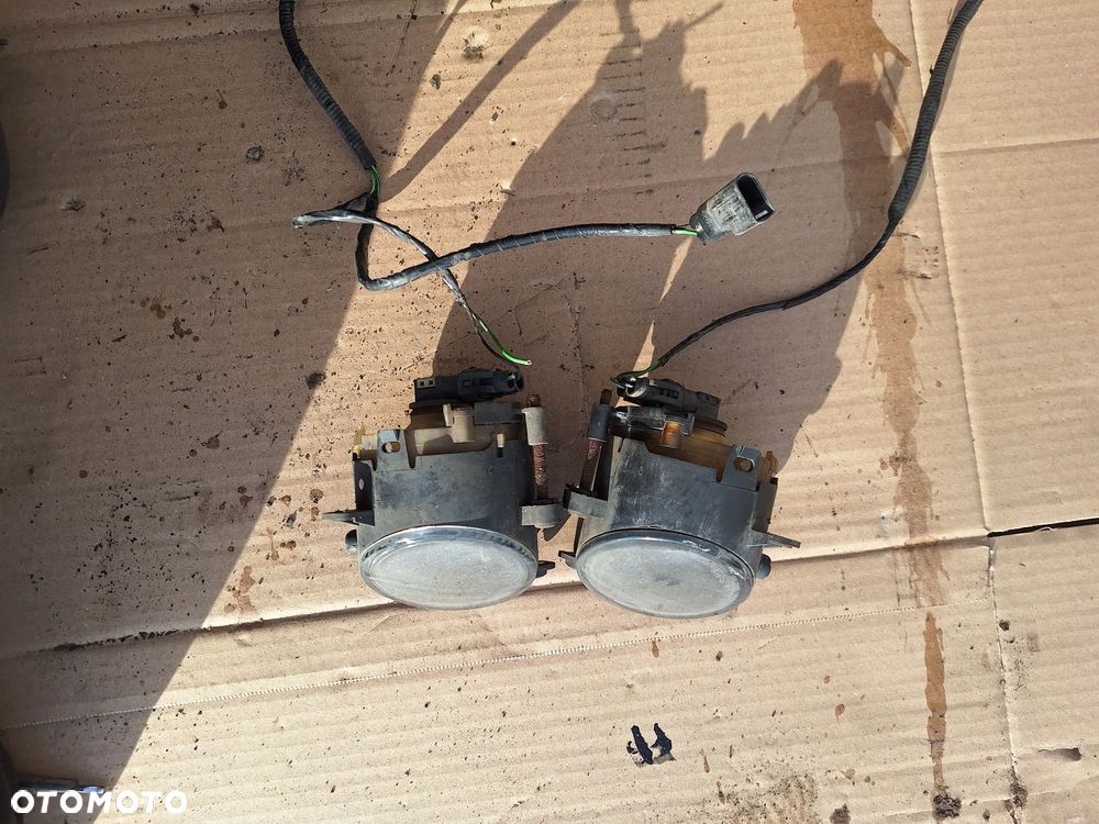 lampa halogen  lewy lub prawy  FORD MONDEO MK3 - 2