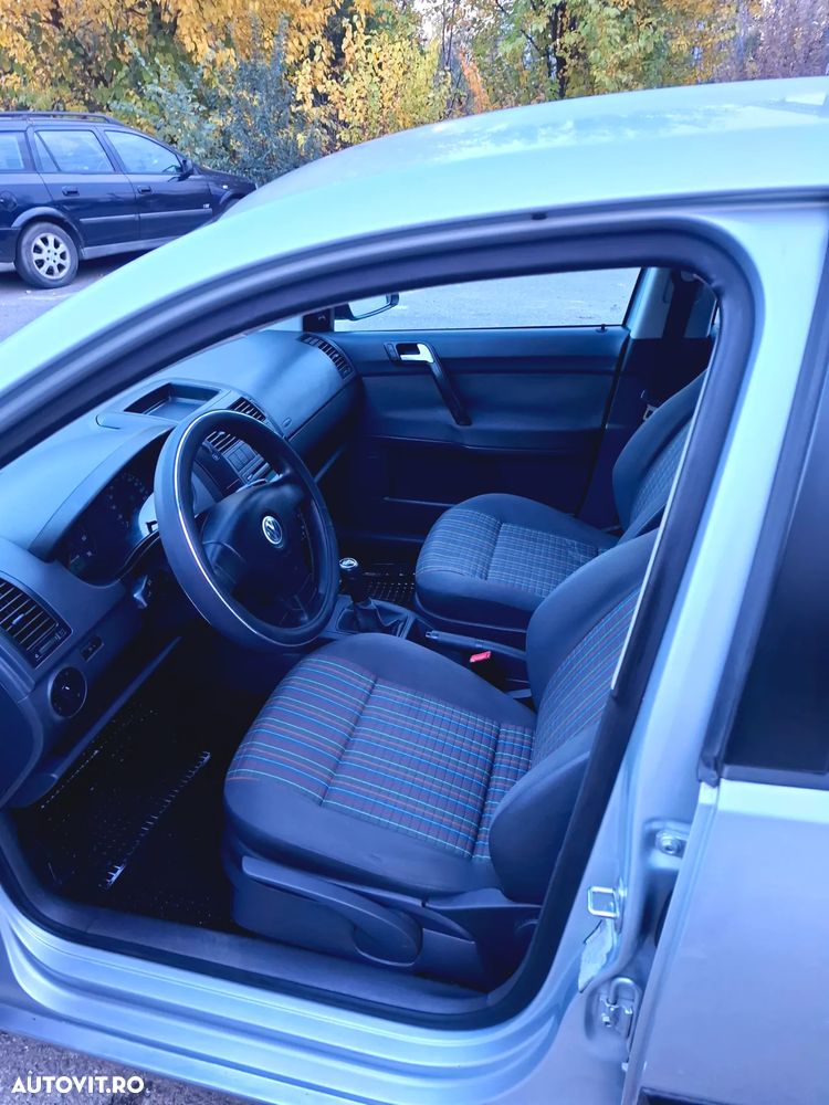 Volkswagen Polo - 7