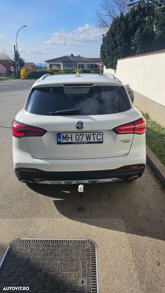 MG EHS 1.5T-GDI Luxury - 2