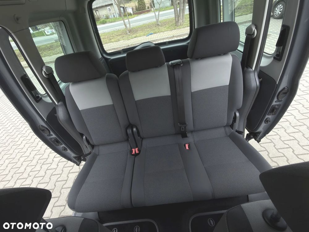 Volkswagen Caddy - 11