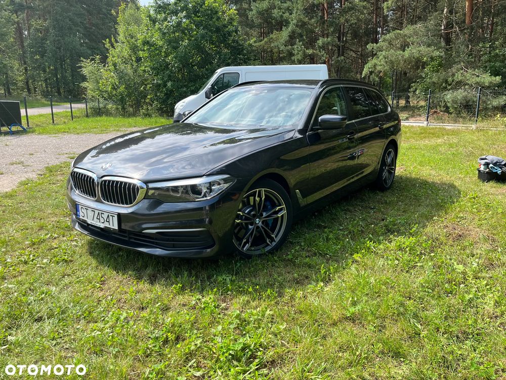 BMW Seria 5 530i Touring - 12