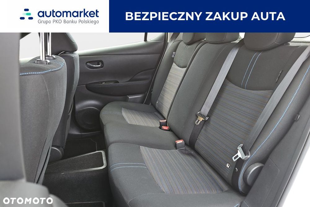 Nissan Leaf - 12