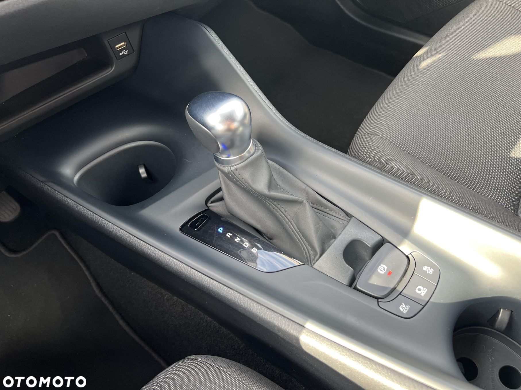 Toyota C-HR - 21