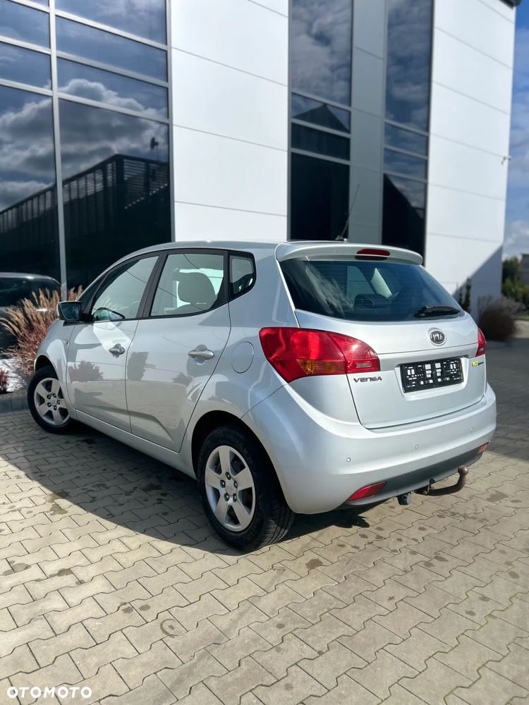 Kia Venga 1.4 CVVT Vision - 4