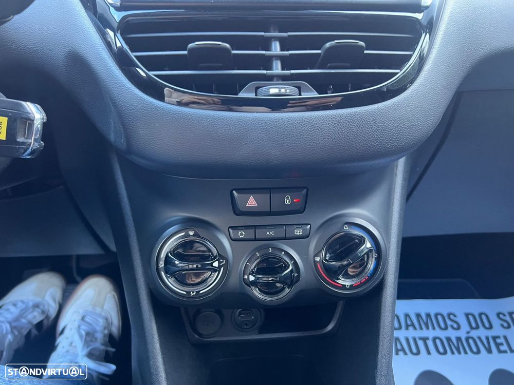 Peugeot 208 1.2 PureTech Active - 25