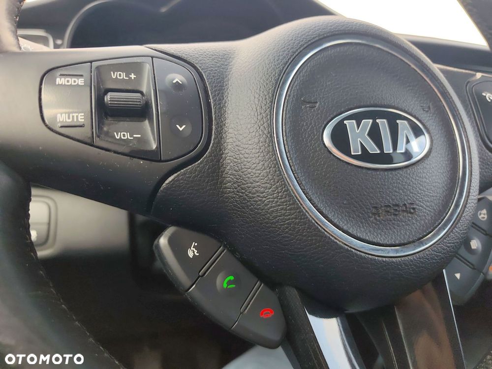 Kia Carens 1.7 CRDi L - 25