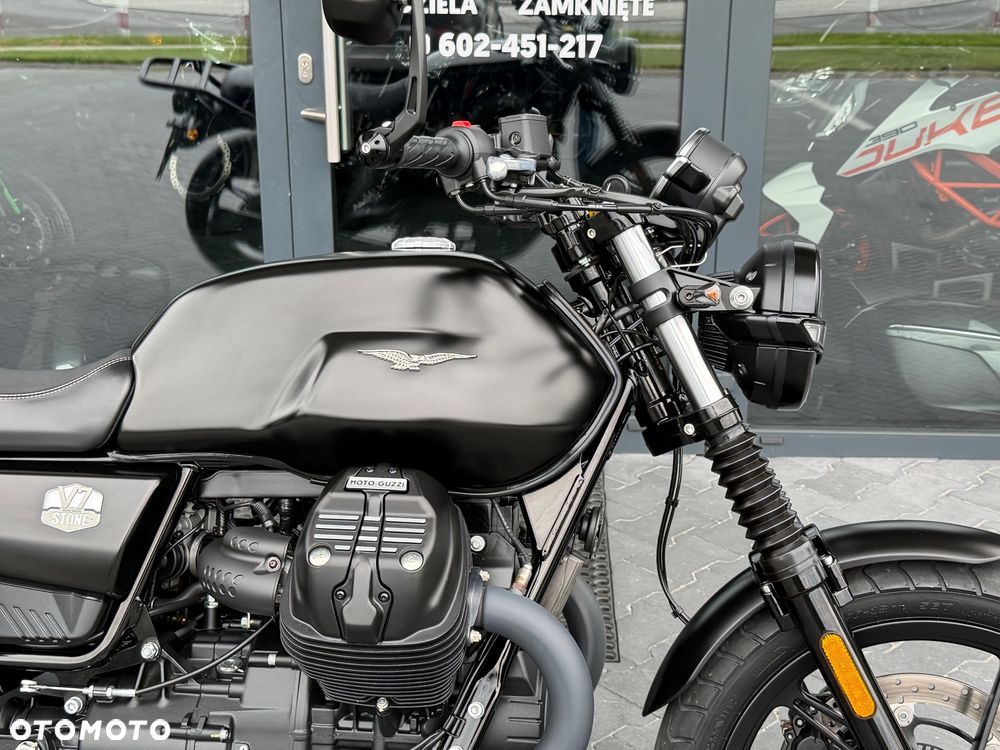 Moto Guzzi V7 - 8