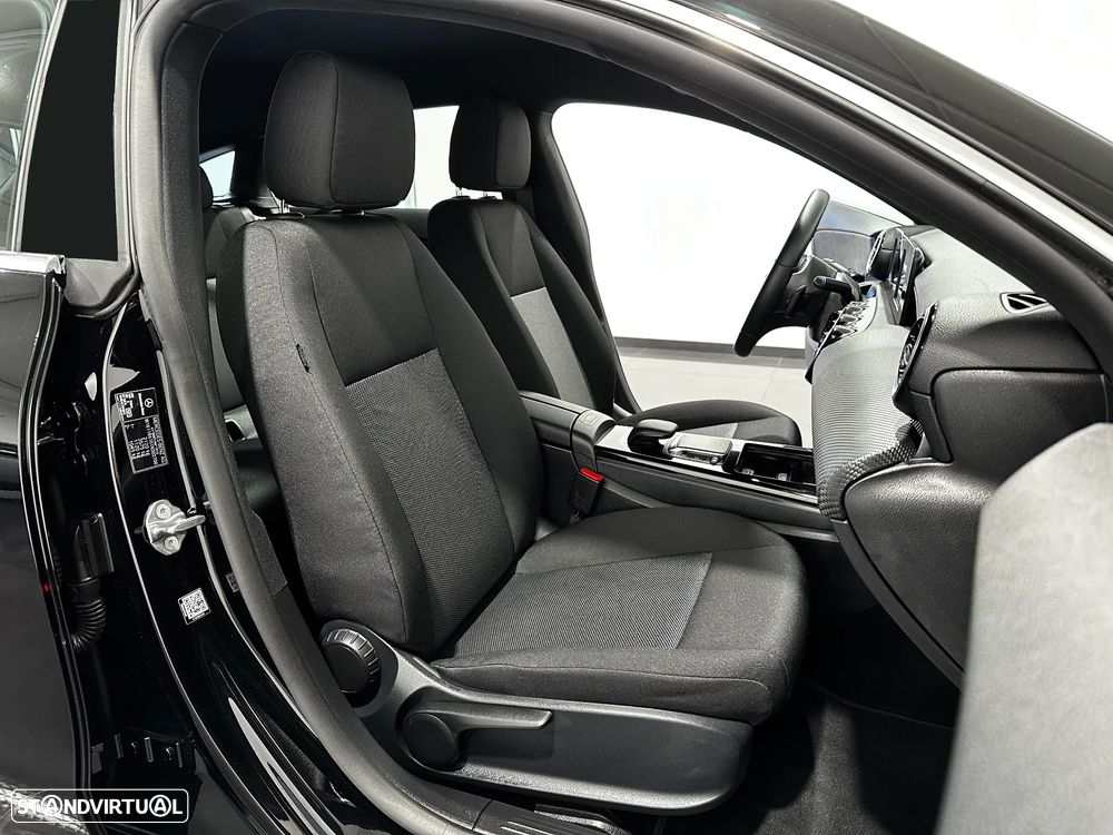 Mercedes-Benz CLA 180 d Shooting Brake Progressive Aut. - 34