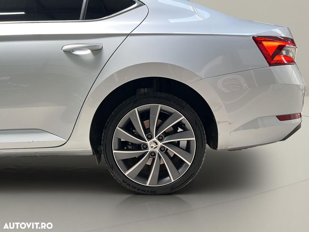 Skoda Superb 1.5 TSI ACT DSG Ambition - 37