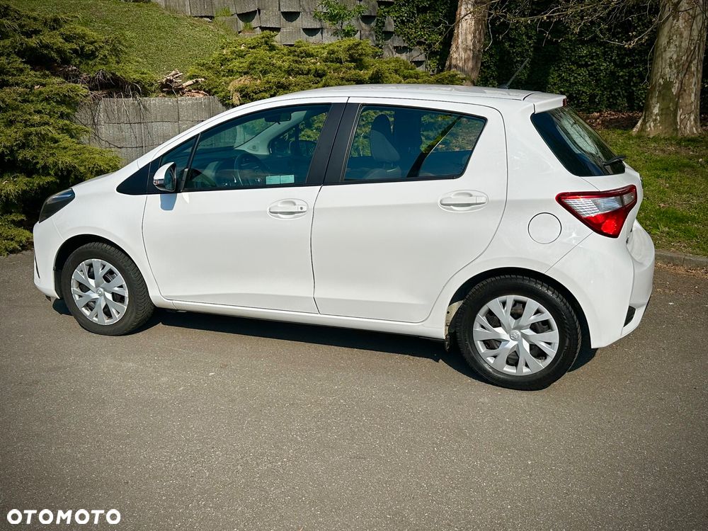 Toyota Yaris 1.5 Premium - 9