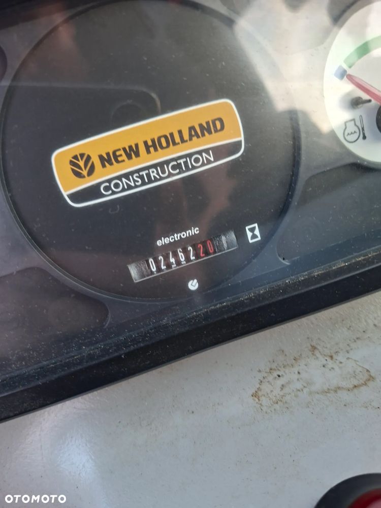 New Holland W70B z Niemiec Łyżka otwierana+Widły - 2