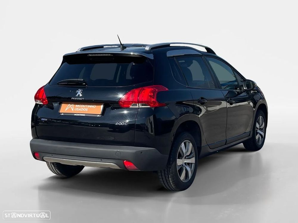 Peugeot 2008 1.2 PureTech Style - 6