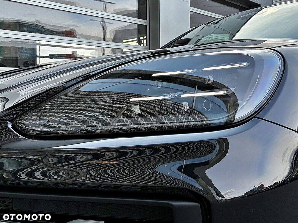 Porsche Cayenne - 29