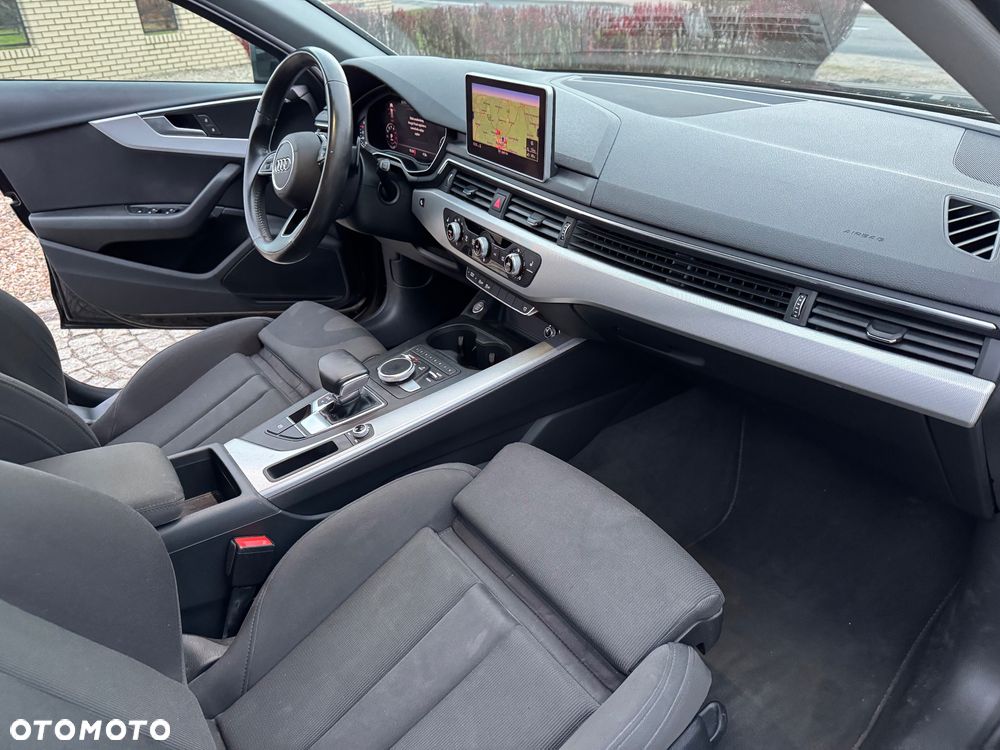 Audi A4 Avant 2.0 TFSI ultra S tronic design - 32