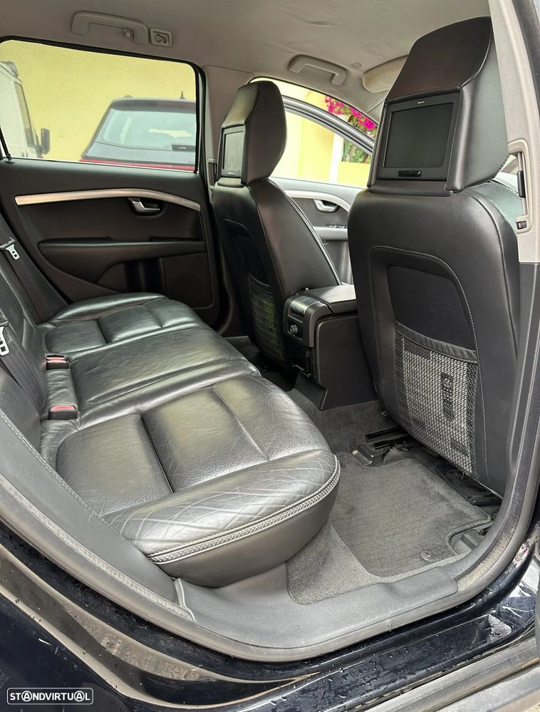 Volvo XC 70 2.0 D3 Drive Momentum - 8