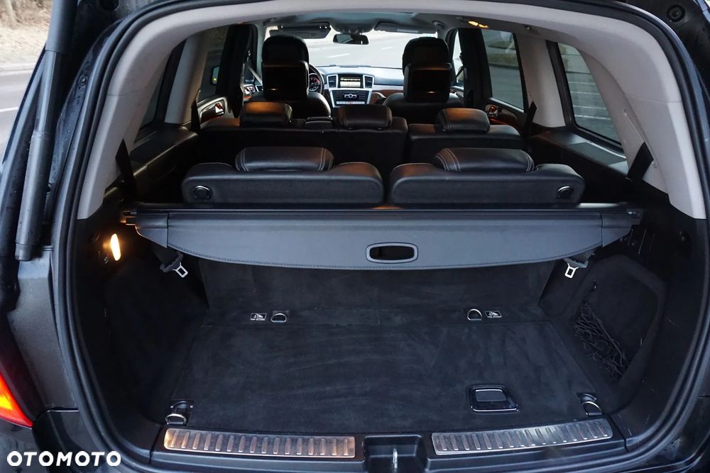 Mercedes-Benz GL - 9