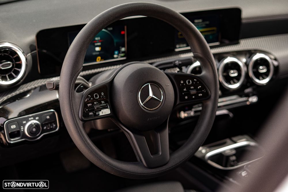 Mercedes-Benz A 250 e Progressive - 24