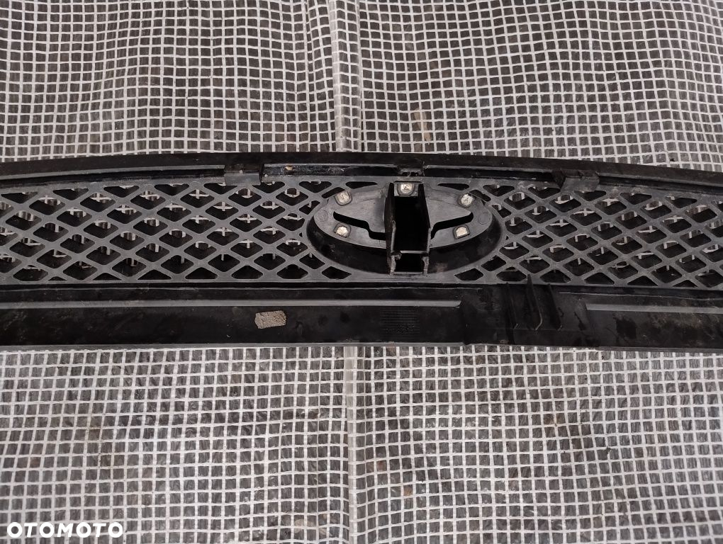 Atrapa  przód ford fiesta MK6 przedlift grill kratka czarna wysyłka - 7