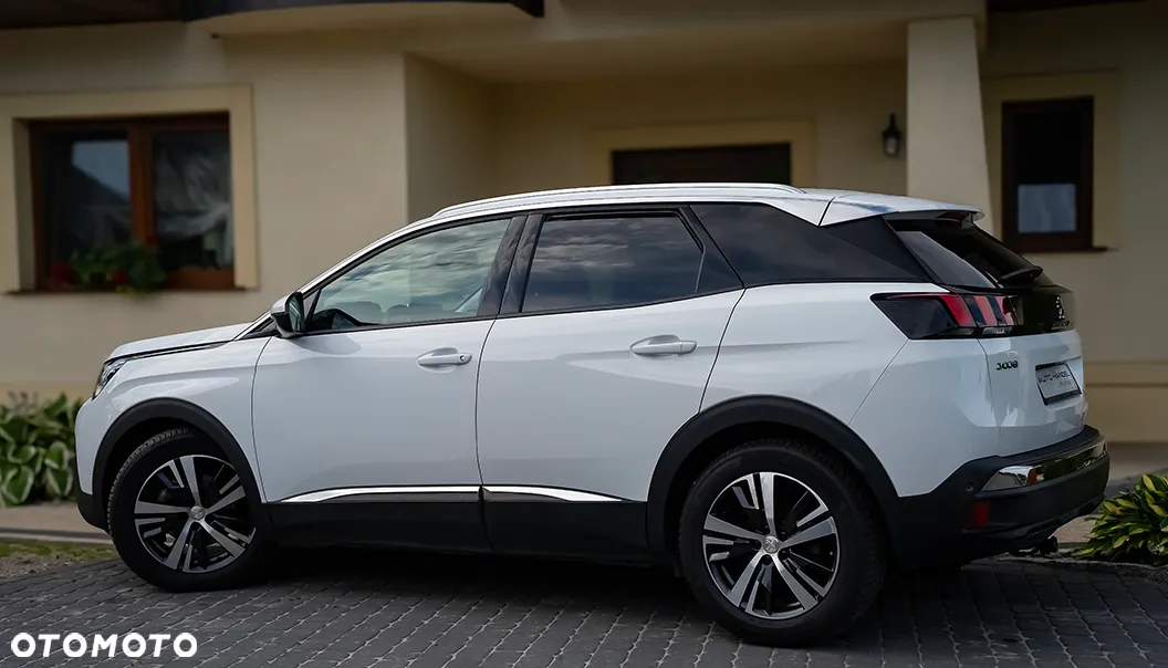 Peugeot 3008 1.2 PureTech Allure S&S - 17