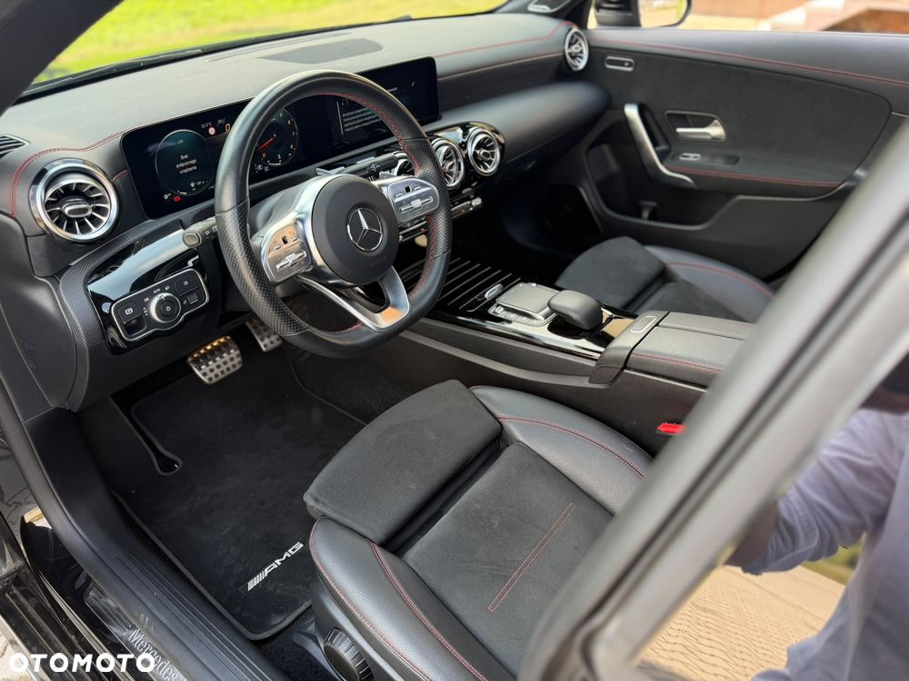 Mercedes-Benz CLA 250 4Matic 8G-DCT AMG Line Advanced Plus - 15
