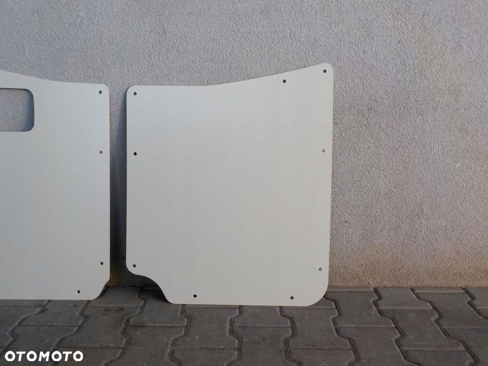 CRAFTER TAPICERKA PILŚNIA DYKTA DRZWI TYLNYCH LP - 3