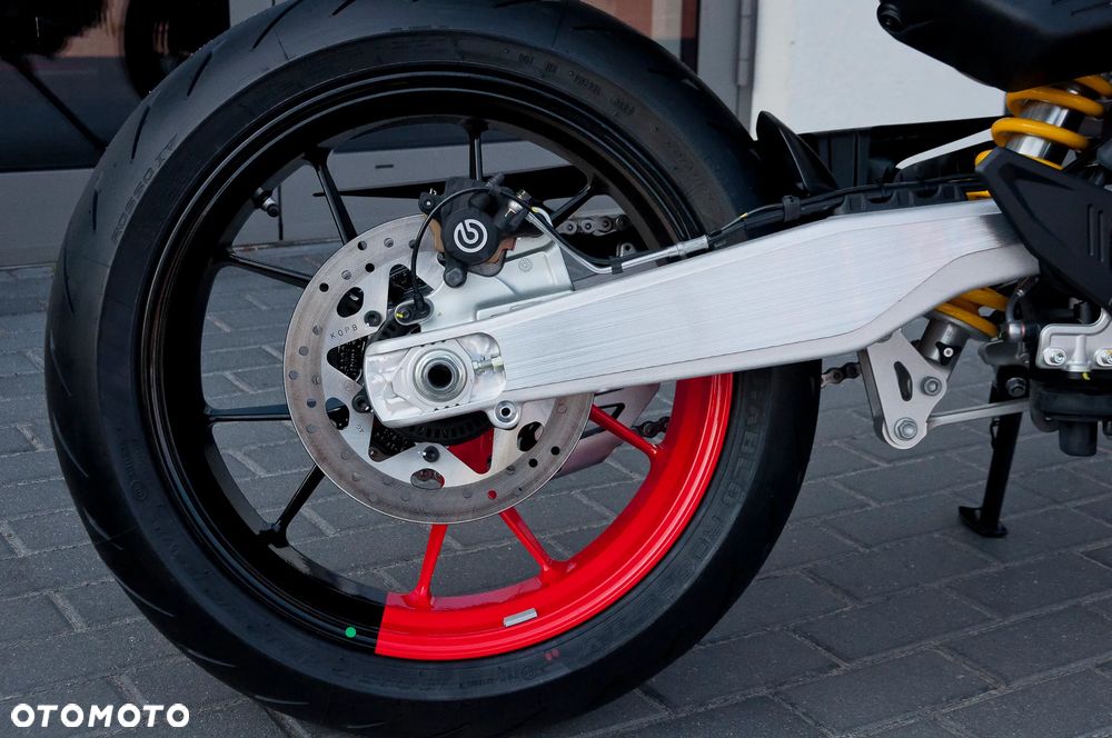 Ducati Hypermotard - 11